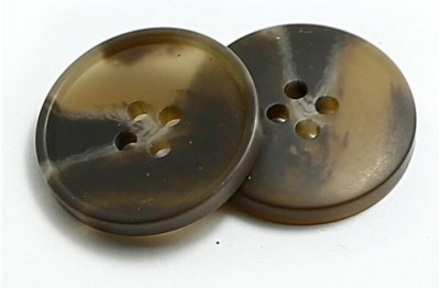 TJ  JK  西裝大衣四眼樹脂鈕扣  15mm    20mm   25mm   側面照